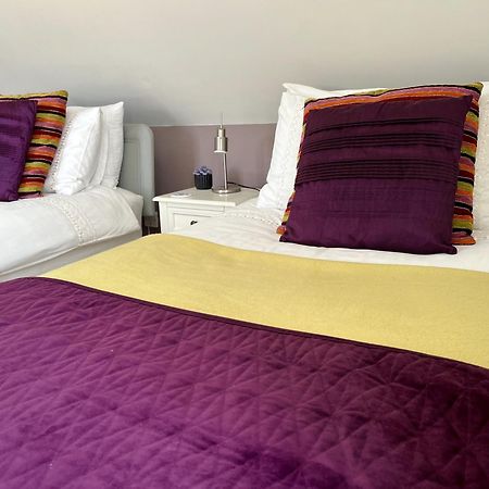 Priors Oak - A Cosy Studio With Countryside Views In Dorset Stalbridge Exterior photo